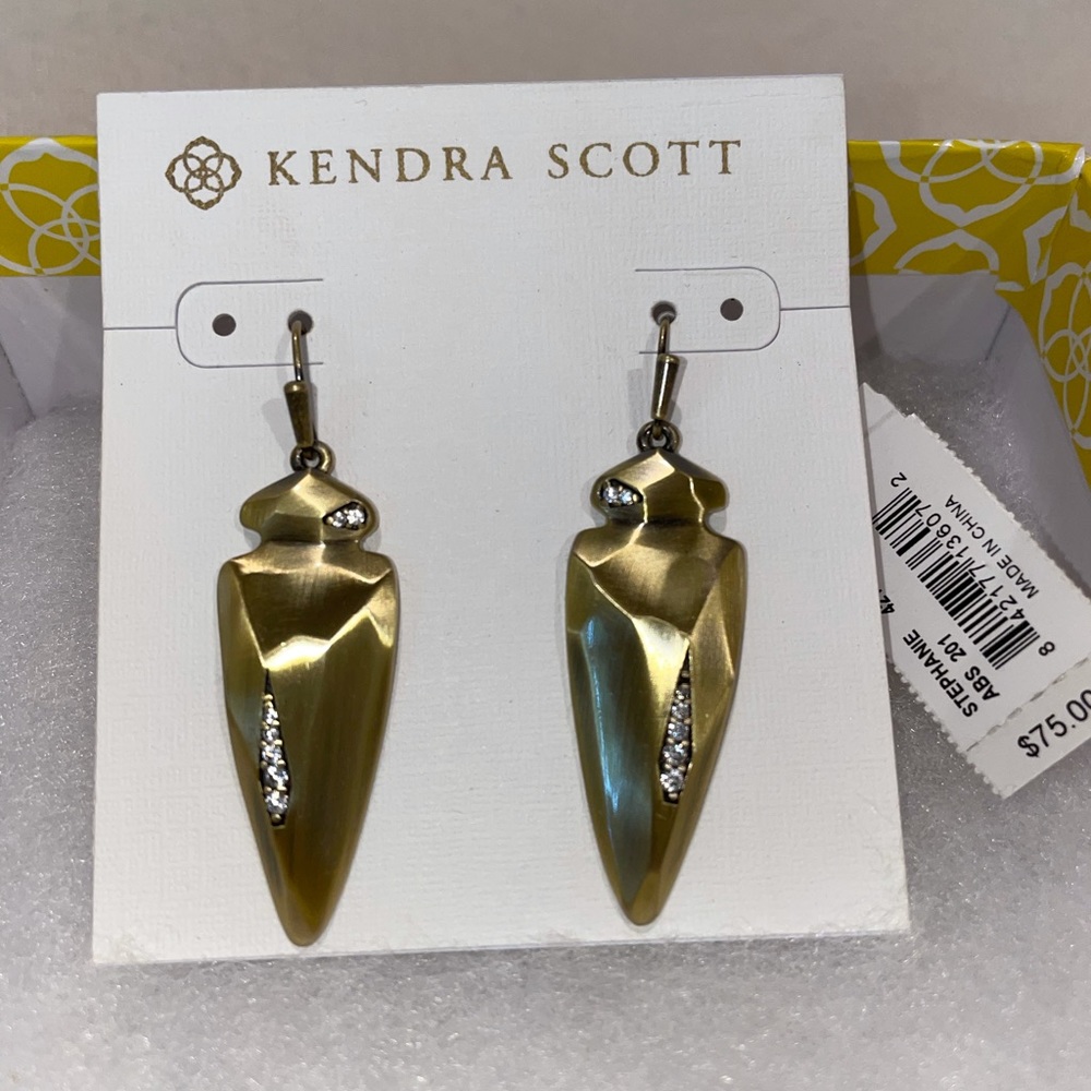 Kendra Scott Gold Stephanie with Stone accent - Never Worn - Original Packaging
